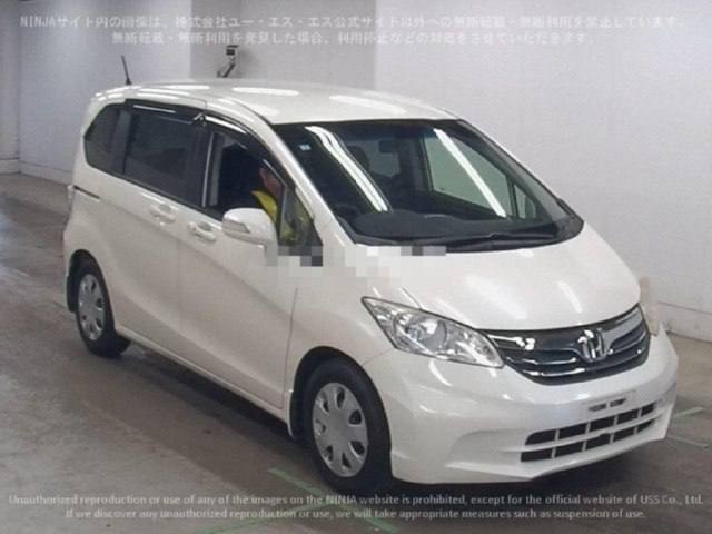 Успешная покупка автомобиля для клиента: Honda Freed 2012