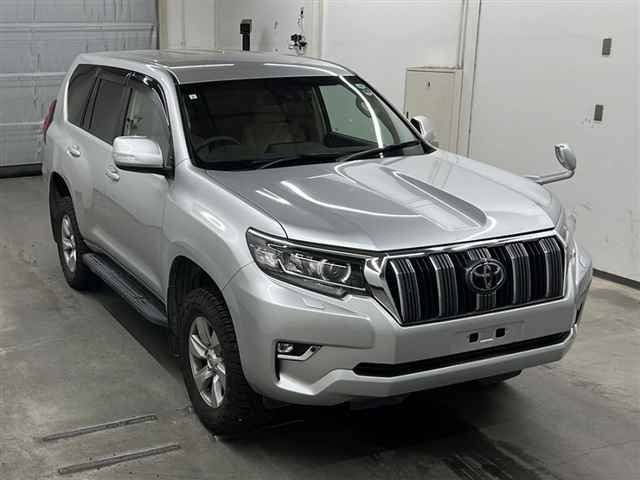 Поздравляем Владимира из Владивостока с покупкой Toyota Land Cruiser Prado