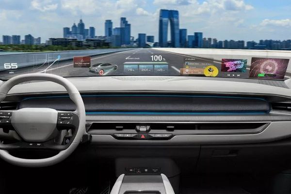 Hyundai анонсировал голографические экраны для лобовых стёкол