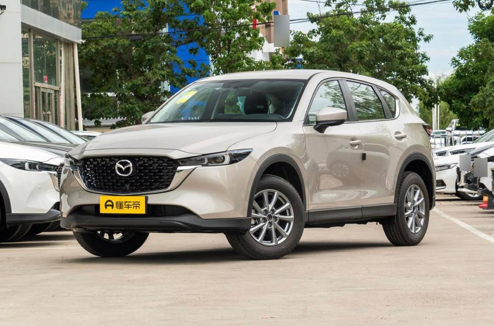 Новый кроссовер Mazda CX-5 от официального дилера